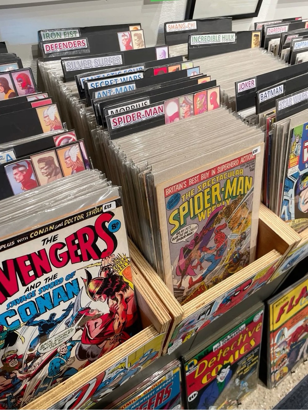 COMIC LISTING